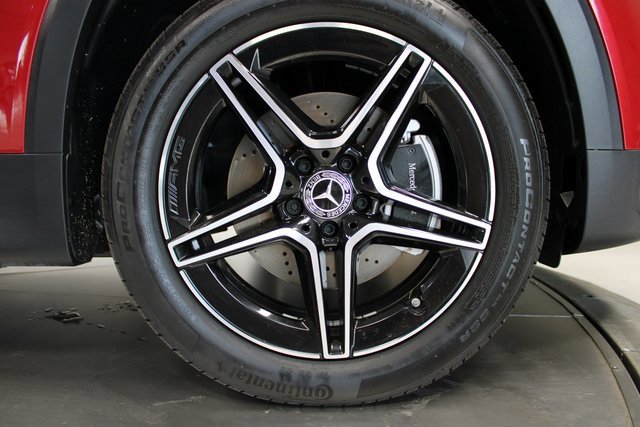 Used 2024 Mercedes-Benz GLB 250 4MATIC image 36