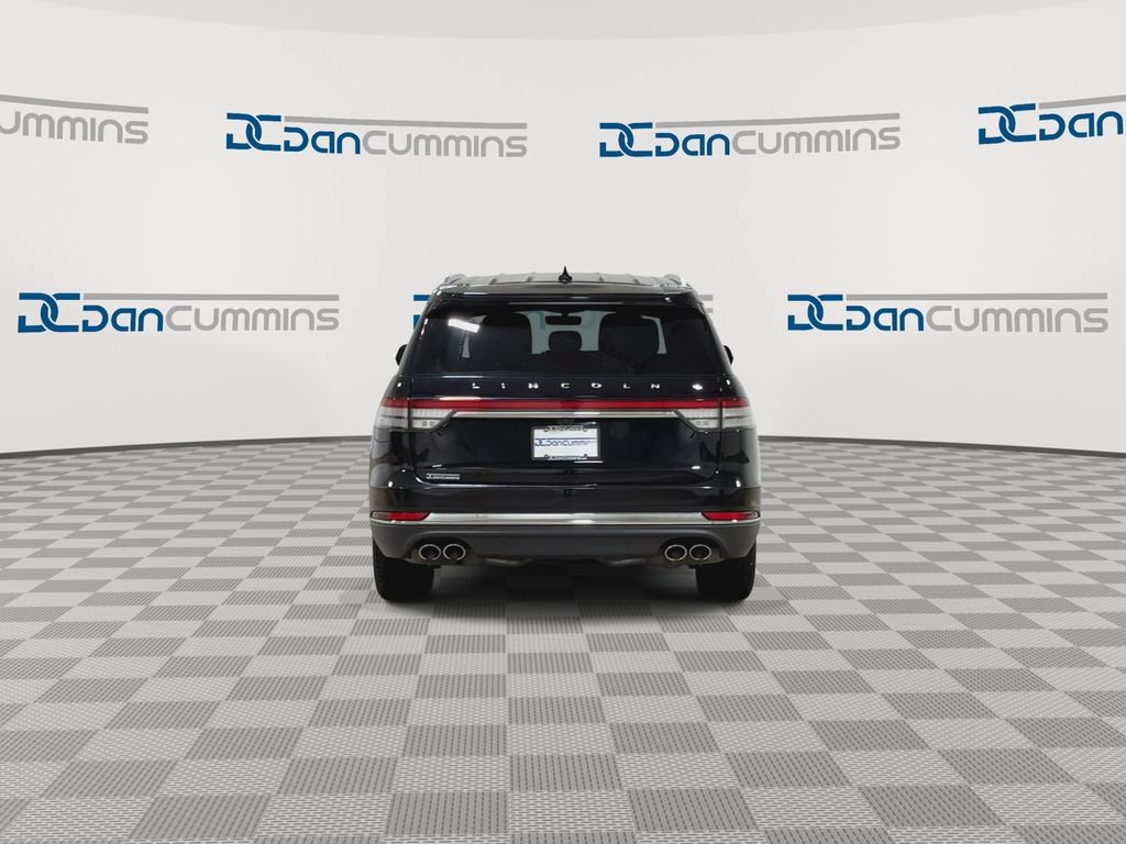 Used 2023 Lincoln Aviator AWD image 7