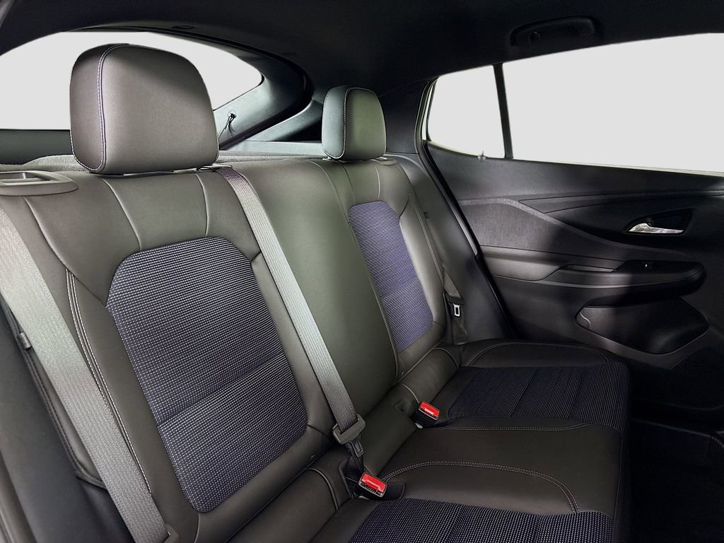Used 2025 Buick Envista Preferred w/ Convenience I Package image 26