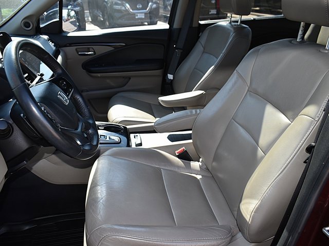 Used 2020 Honda Pilot Touring image 17