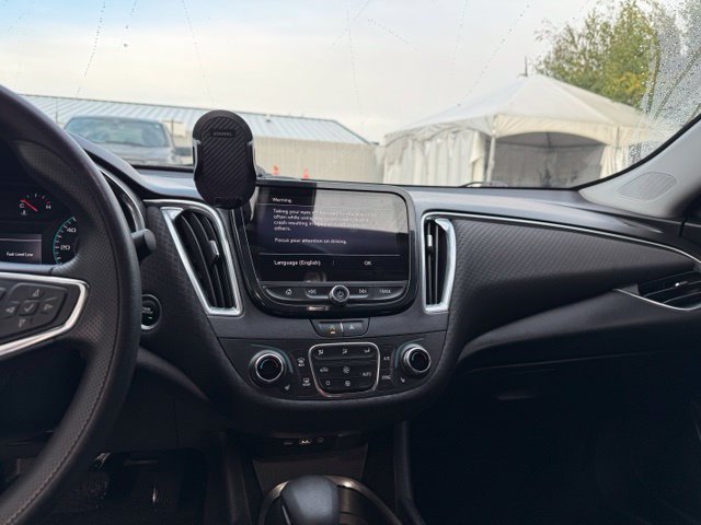 Used 2021 Chevrolet Malibu LT FWD image 17