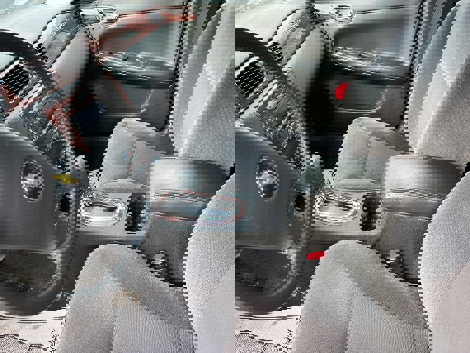 Used 2011 Chevrolet Impala LS image 26