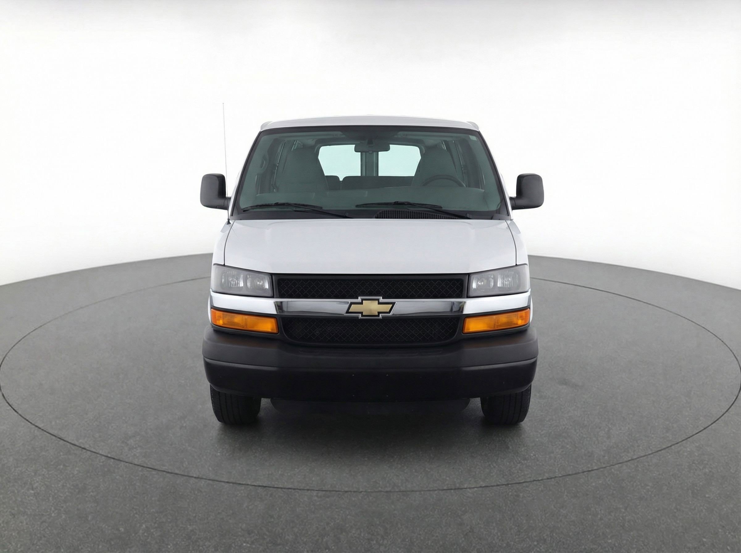 Used 2025 Chevrolet Express 3500 LT w/ LT Preferred Equipment Group image 2