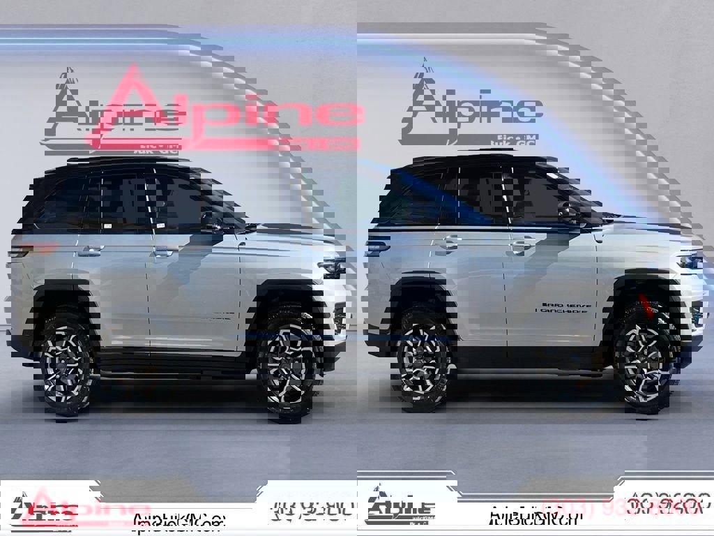 Used 2022 Jeep Grand Cherokee Trailhawk image 6