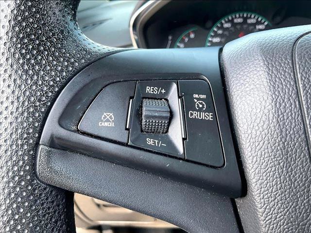 Used 2021 Chevrolet Trax LT FWD image 20