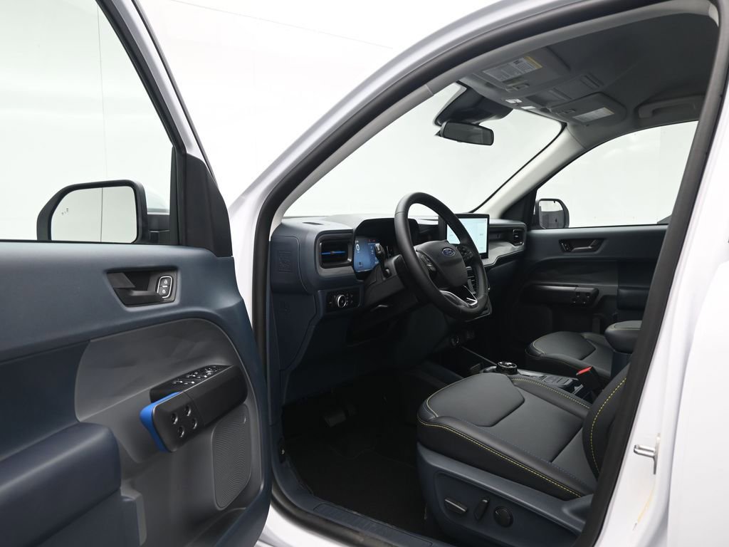 New 2025 Ford Maverick Lobo image 8