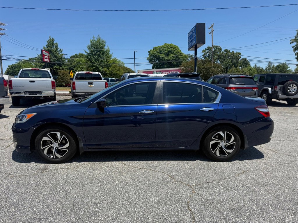 Used 2017 Honda Accord LX image 4