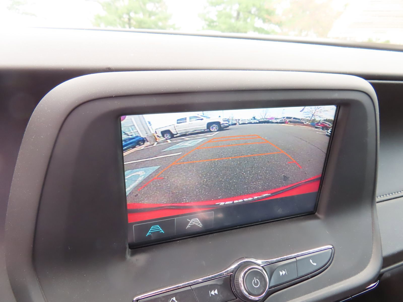 Used 2018 Chevrolet Camaro LT image 23