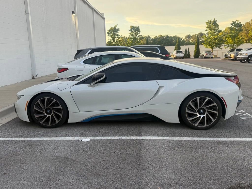 Used 2016 BMW i8 AWD/4WD image 2