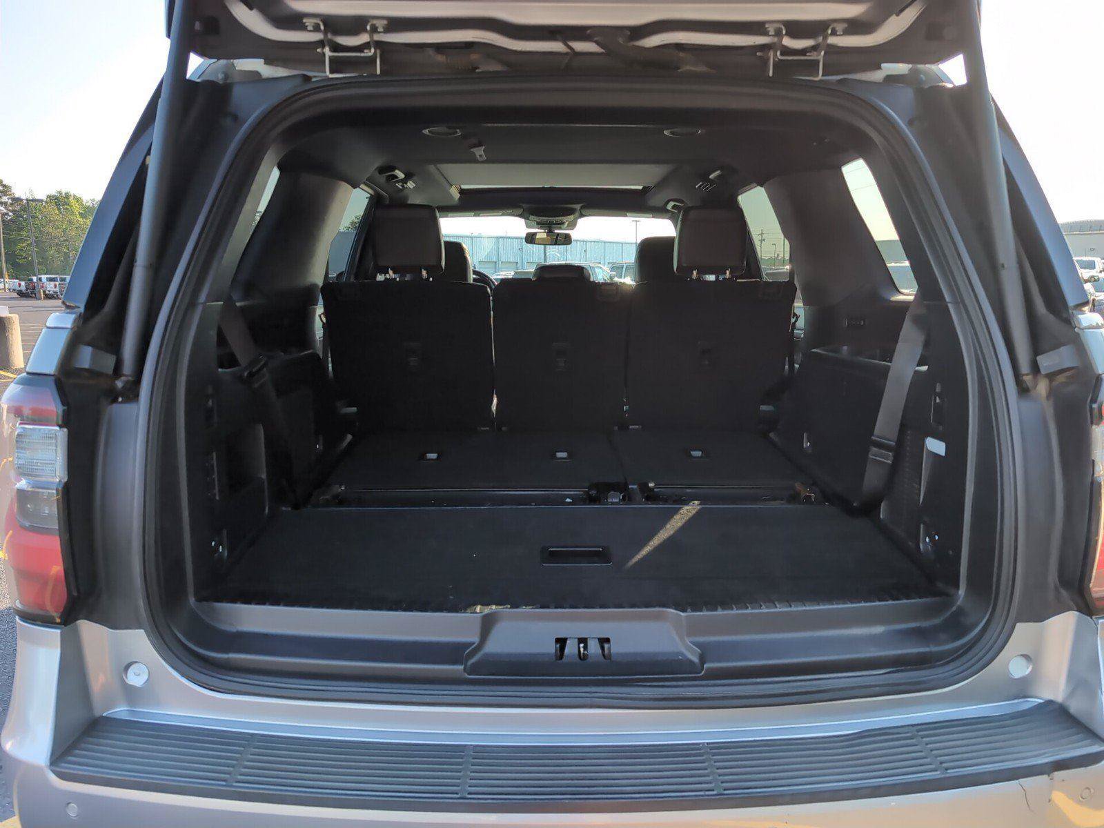 Used 2021 Ford Expedition Limited AWD/4WD image 5