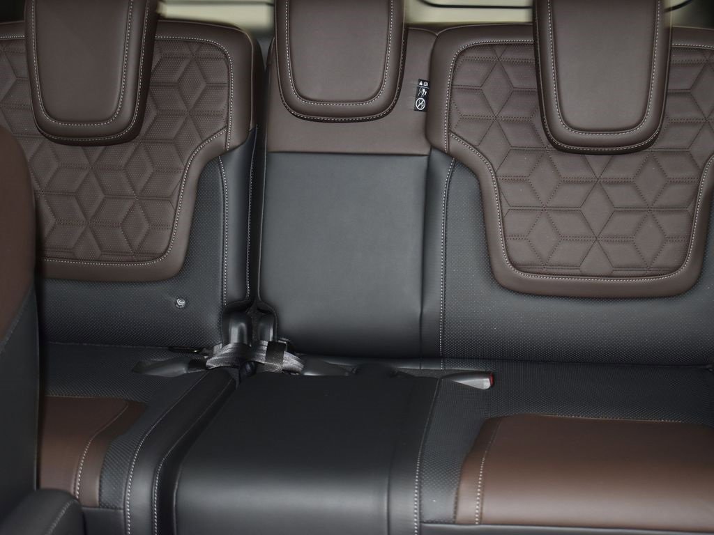 New 2026 Nissan Armada Platinum image 22