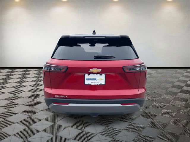 New 2026 Chevrolet Equinox LT w/ Convenience Package II FWD image 4