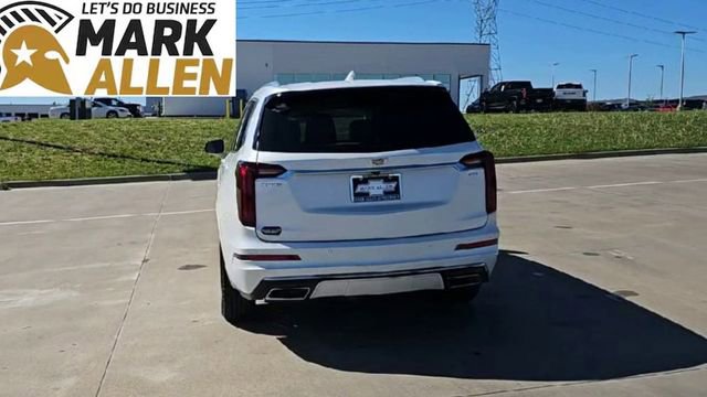 Used 2024 Cadillac XT6 Premium Luxury AWD/4WD image 7