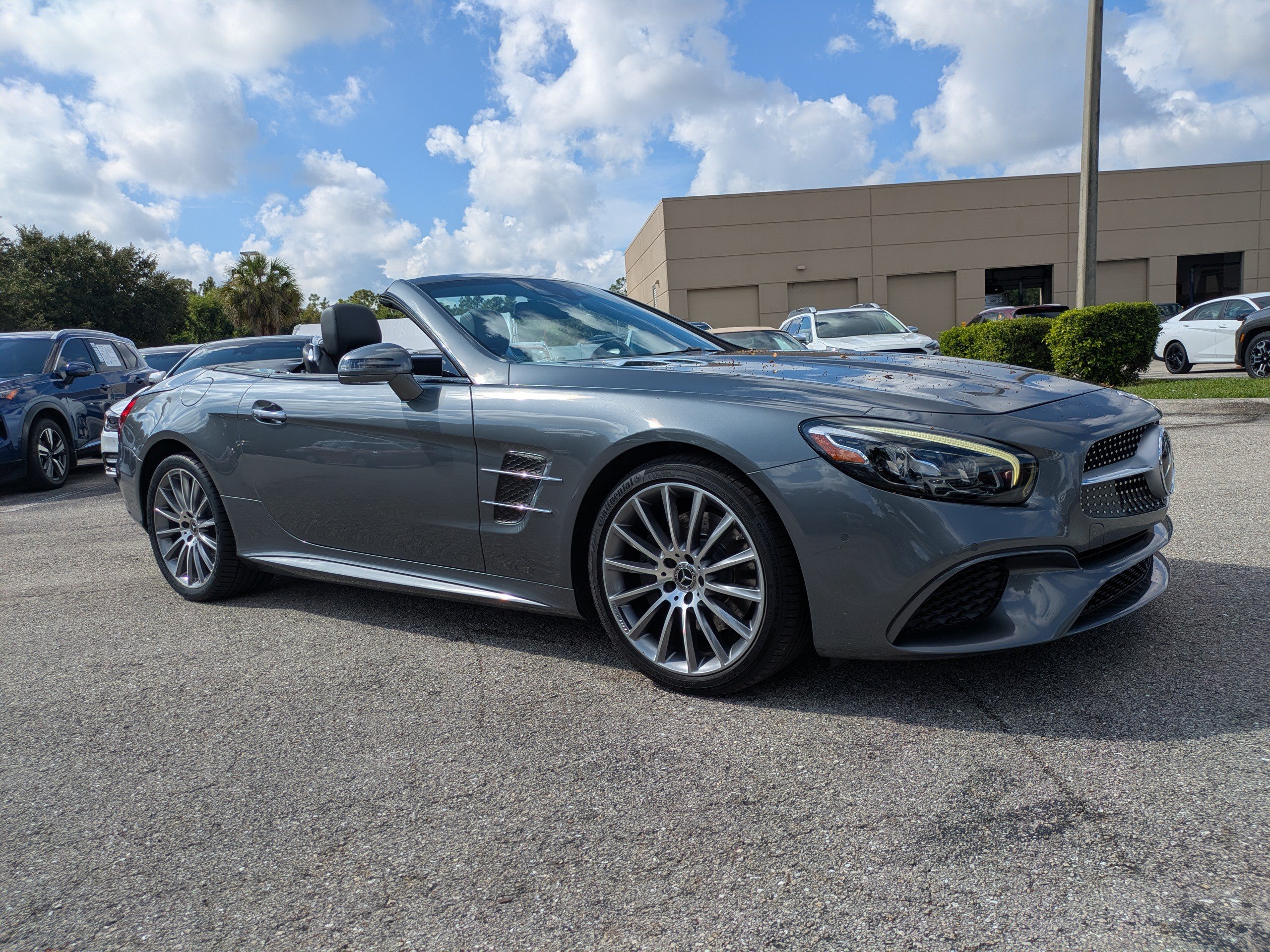 Used 2020 Mercedes-Benz SL 450 image 2