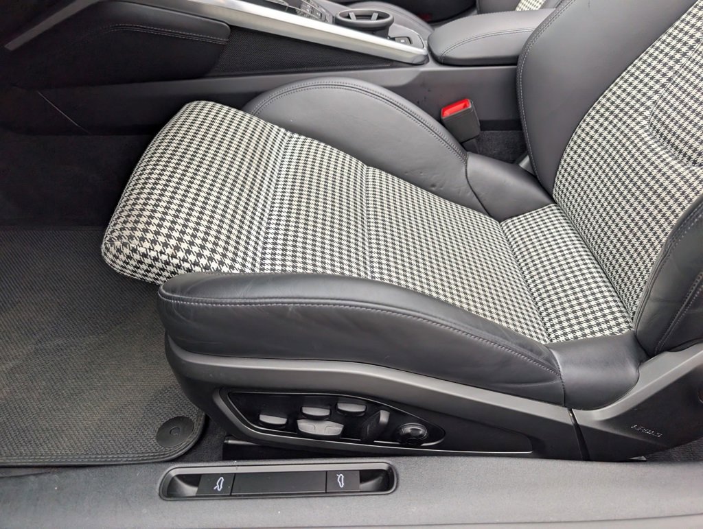 Certified 2024 Porsche 911 Turbo image 21