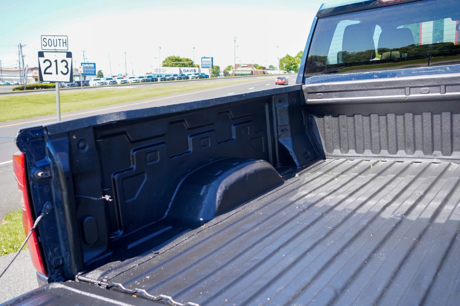Used 2020 Chevrolet Silverado 2500 Custom w/ Custom Value Package AWD/4WD image 11