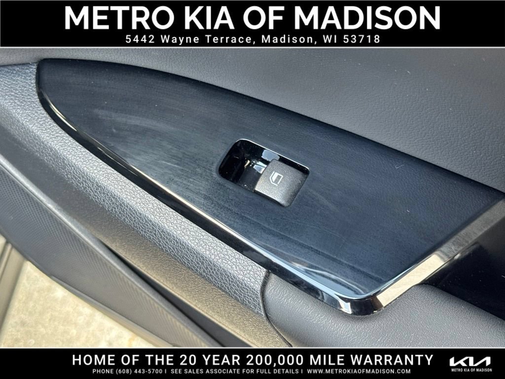 Used 2025 Kia Sportage SX Prestige AWD/4WD image 41