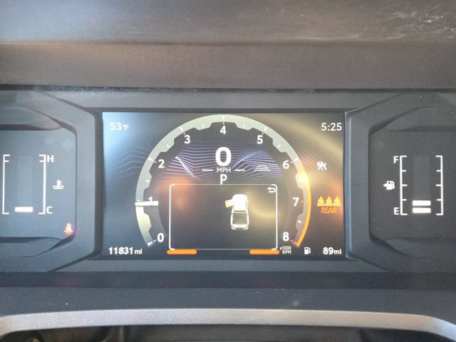 Used 2025 Toyota Tacoma SR5 AWD/4WD image 30