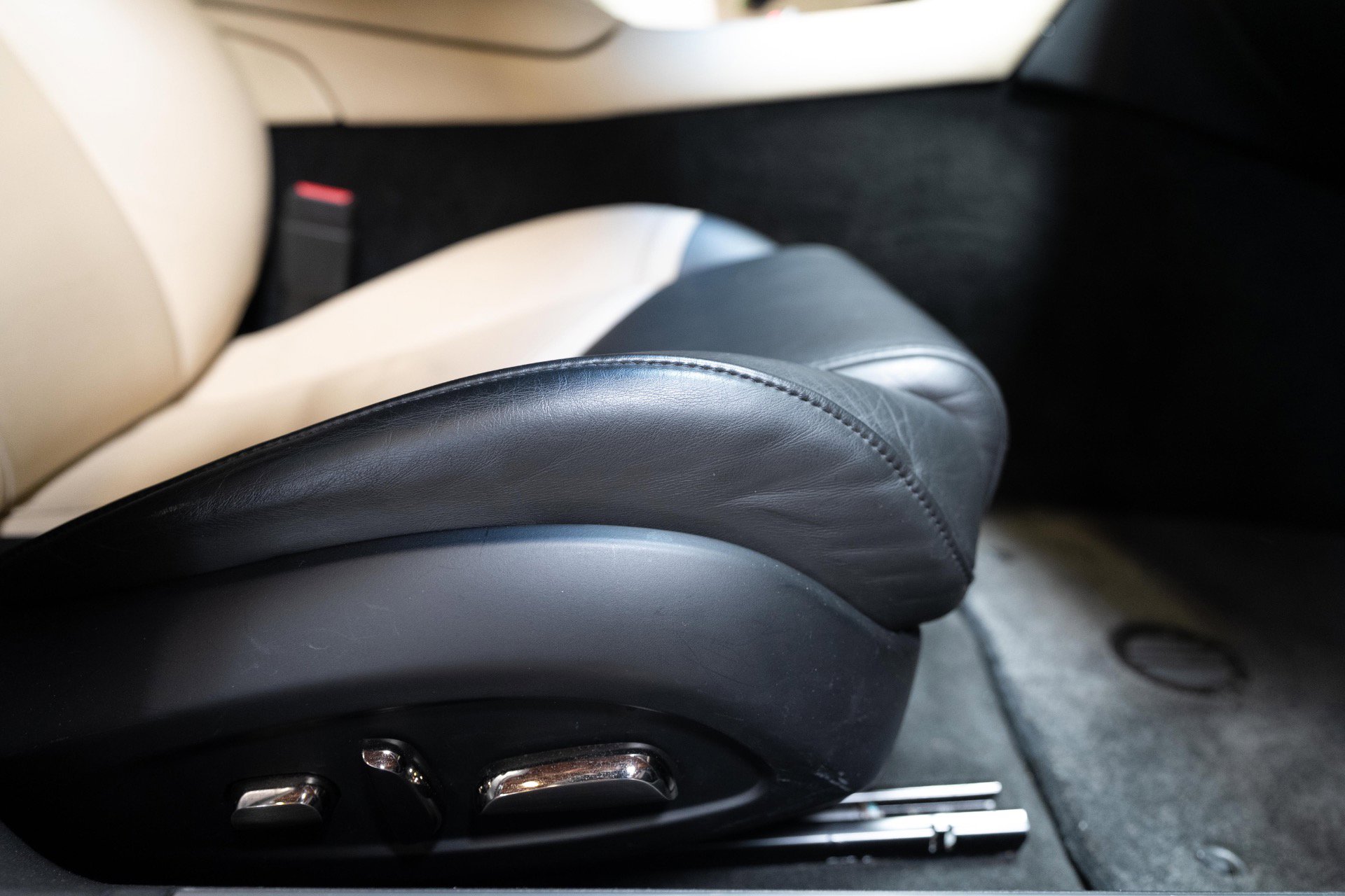 Used 2012 Fisker Karma EcoSport RWD image 79
