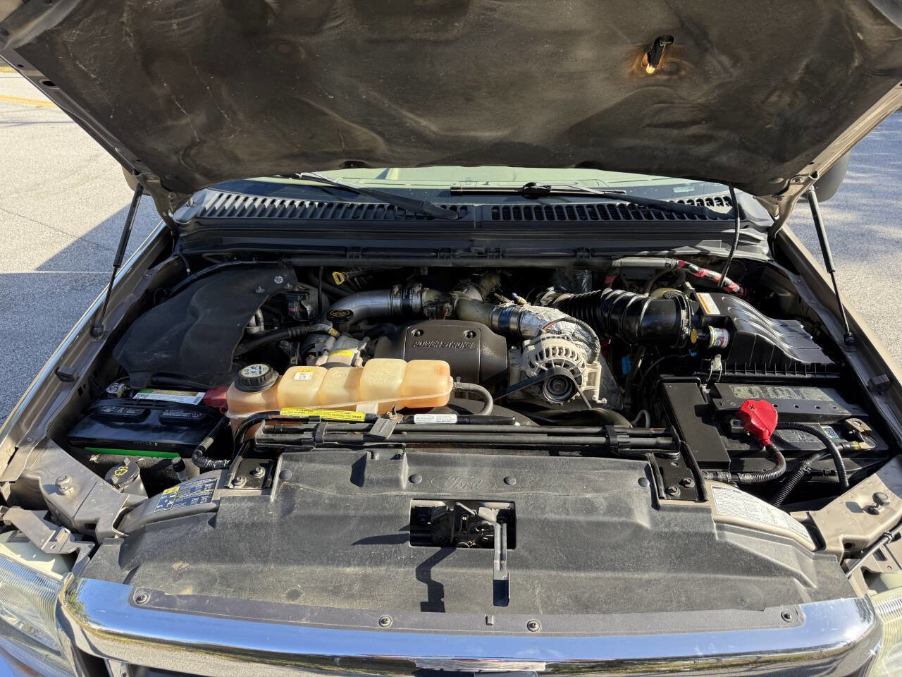 Used 2002 Ford F350 2WD Crew Cab DRW Super Duty image 11