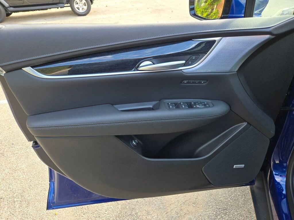 New 2025 Cadillac XT5 Premium Luxury image 21