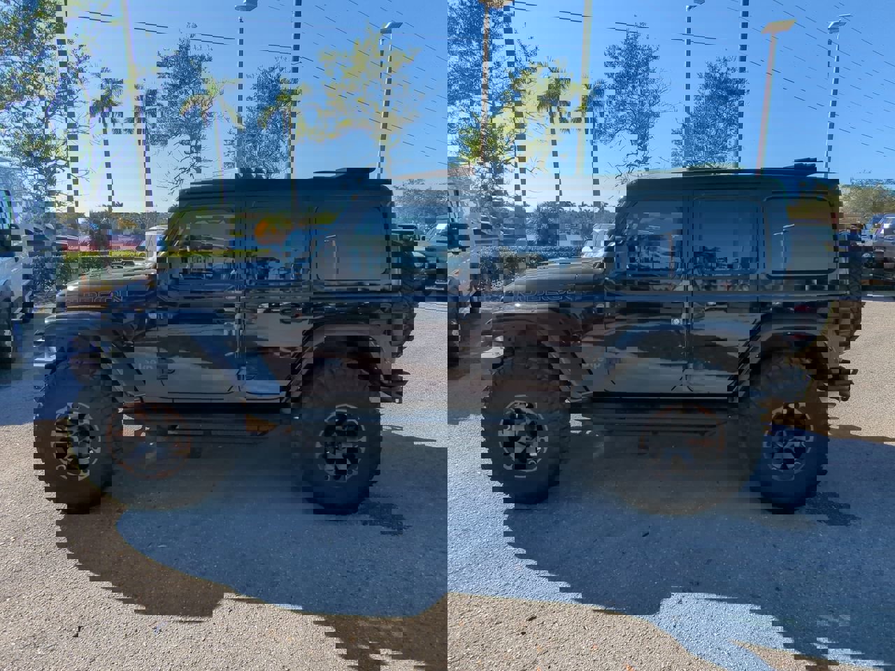 Used 2021 Jeep Wrangler Unlimited Rubicon w/ Trailer Tow Package image 8