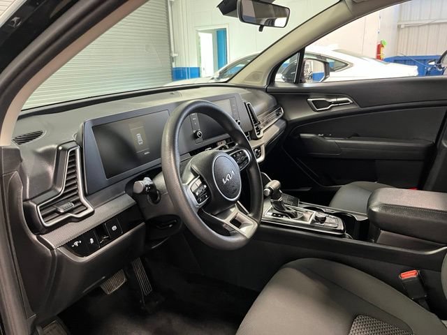 Used 2024 Kia Sportage LX FWD image 23