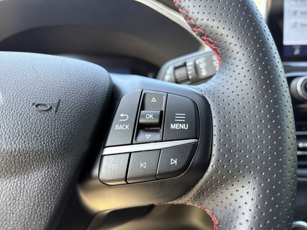 Used 2025 Ford Escape ST-Line FWD image 14