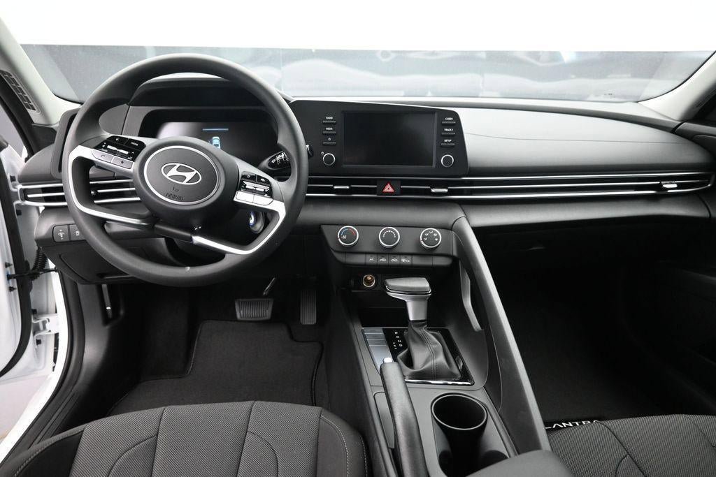 New 2026 Hyundai Elantra SE FWD image 10