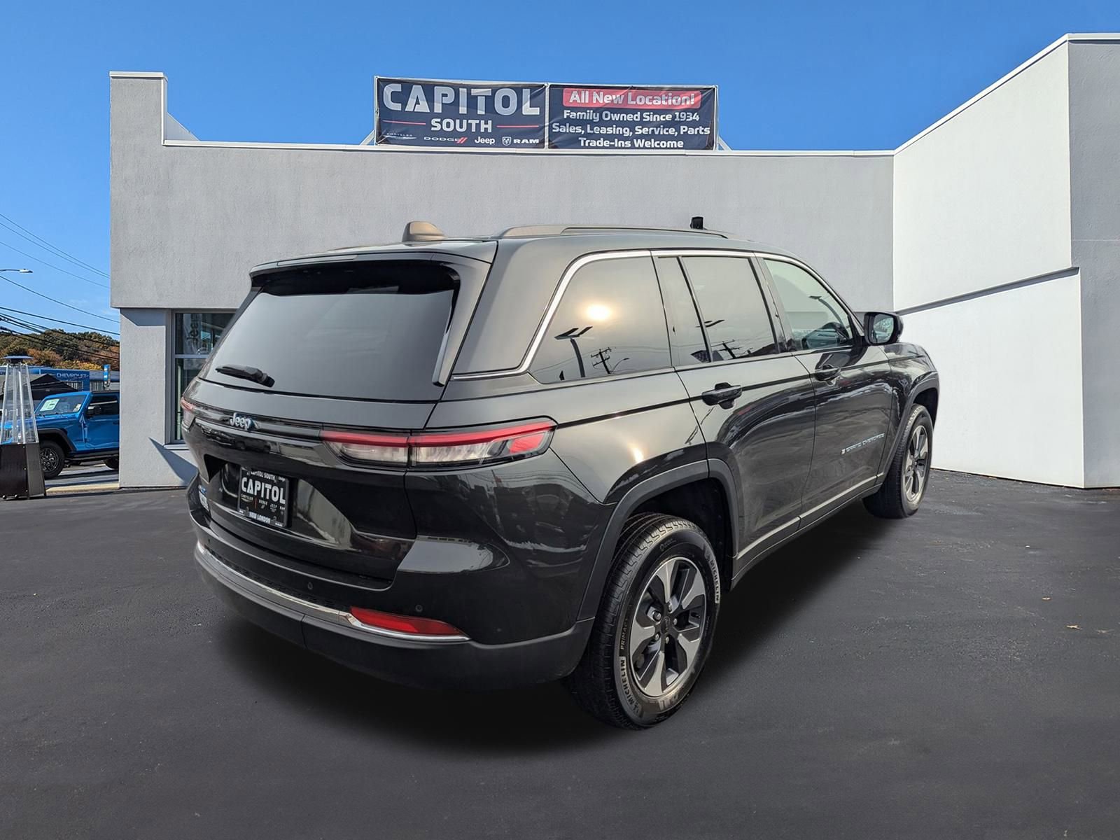 Used 2024 Jeep Grand Cherokee Limited 4xe w/ Trailer Tow Package image 3