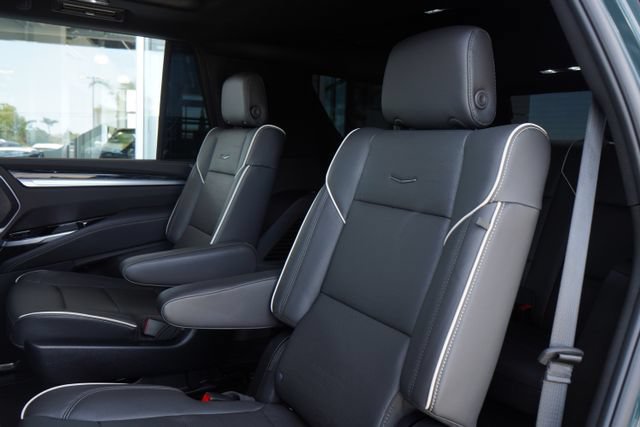 Used 2026 Cadillac Escalade Sport w/ LPO, ONYX Package RWD image 30