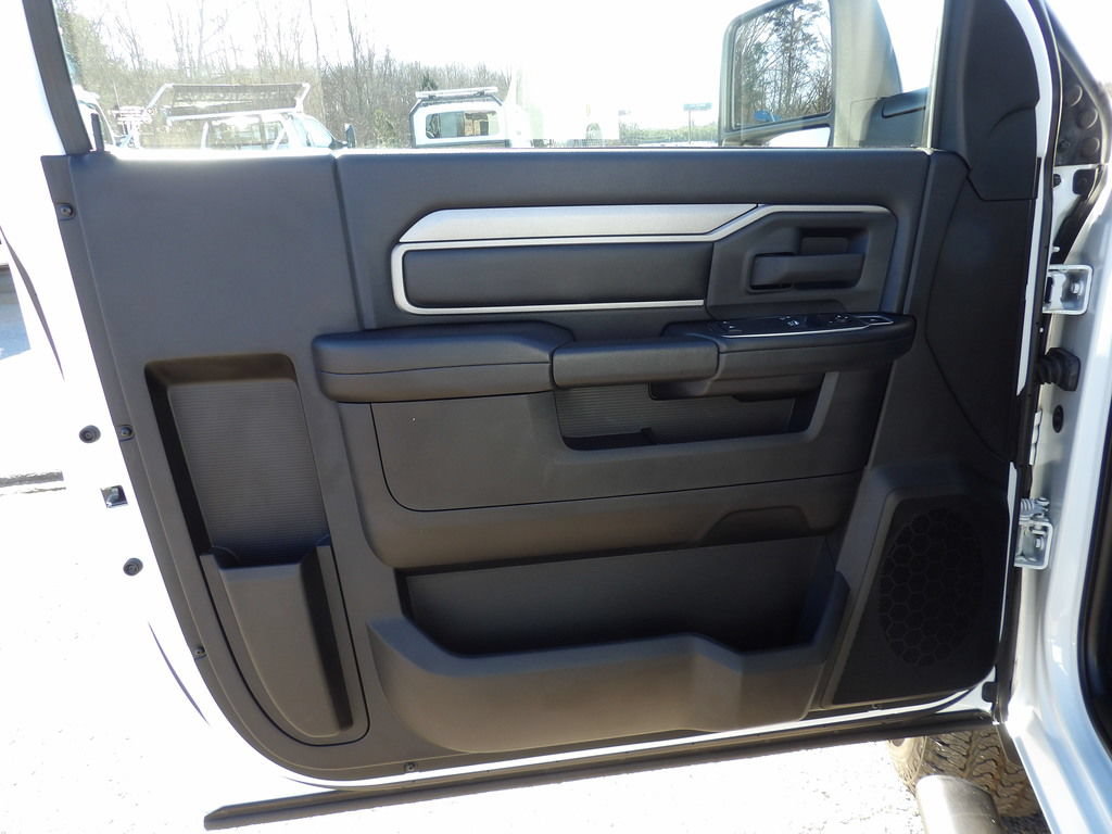Used 2024 RAM 2500 Tradesman w/ Protection Group AWD/4WD image 14