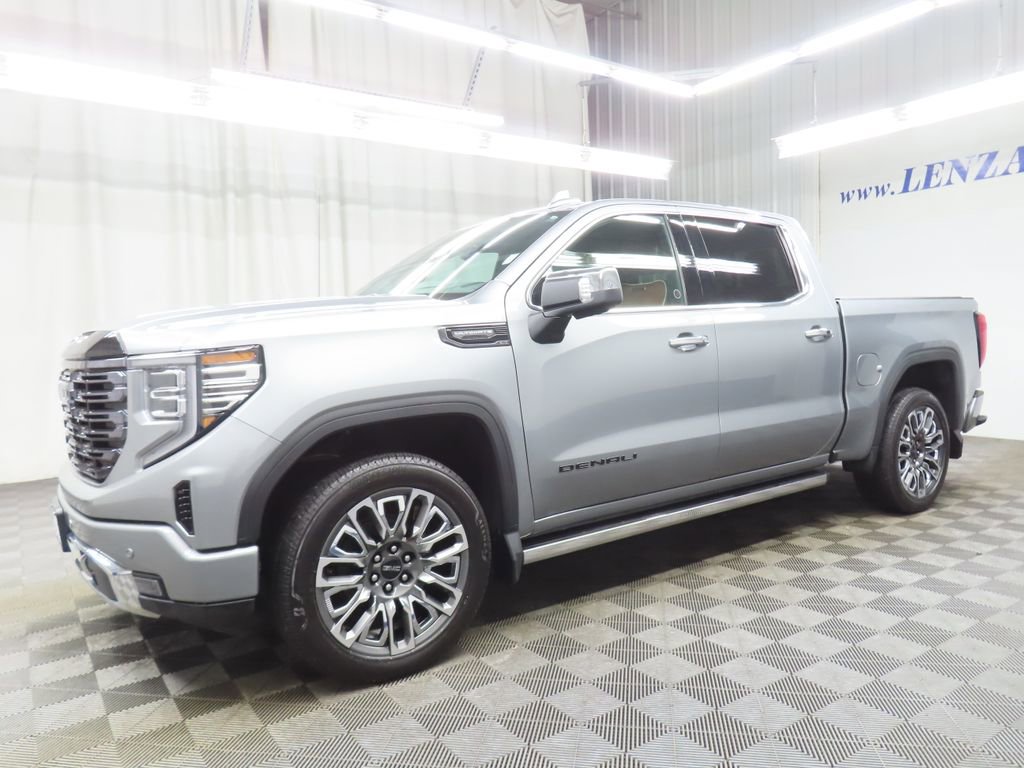 Used 2026 GMC Sierra 1500 Denali Ultimate w/ LPO, Black Badging Package AWD/4WD image 7