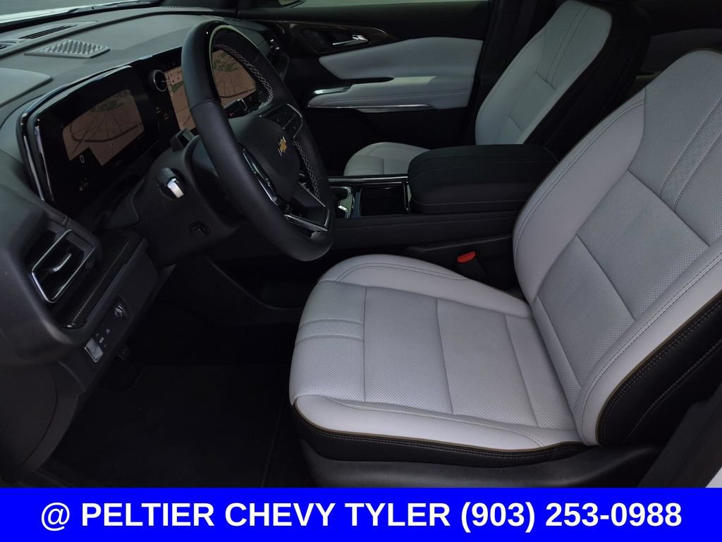 Used 2025 Chevrolet Traverse High Country FWD image 38