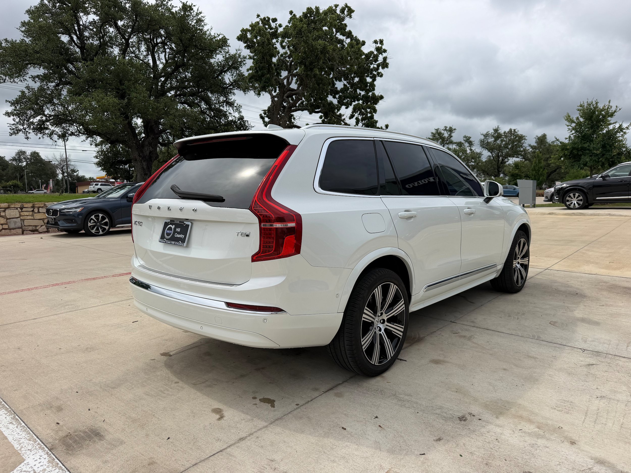 Certified 2025 Volvo XC90 T8 Ultra w/ Protection Package Premier AWD/4WD image 6