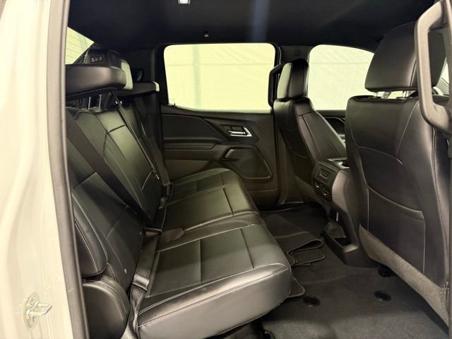 Used 2025 Chevrolet Silverado EV LT image 25