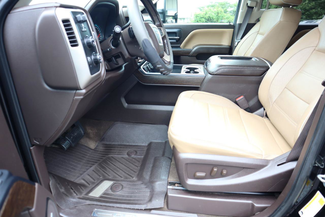 Used 2018 GMC Sierra 3500 Denali w/ Duramax Plus Package AWD/4WD image 13
