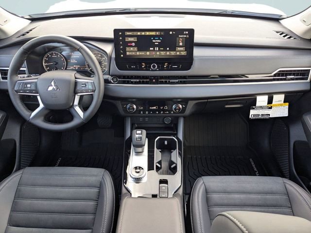 New 2026 Mitsubishi Outlander SE image 14