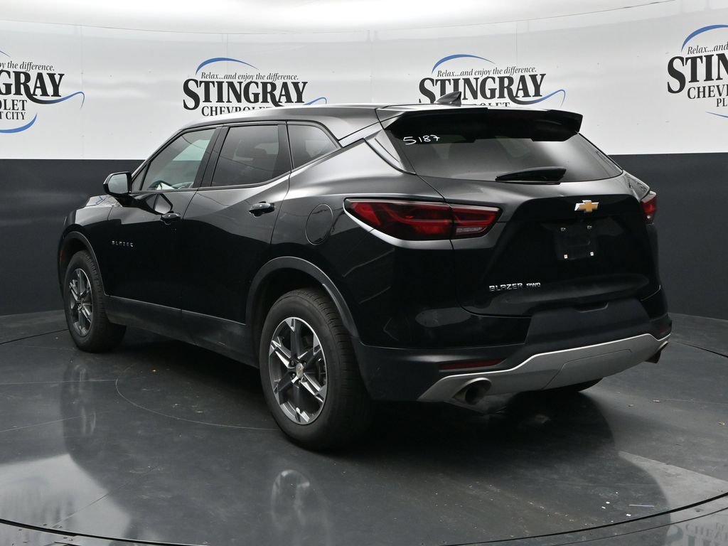 Used 2025 Chevrolet Blazer LT AWD/4WD image 5
