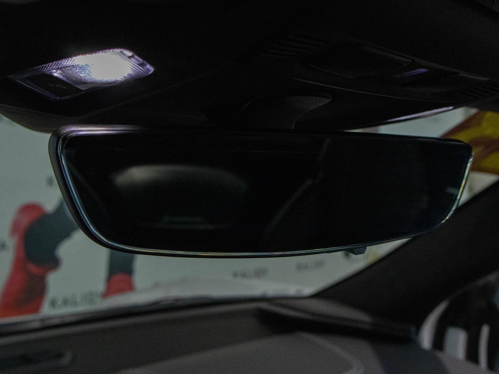 Used 2023 Chevrolet Corvette Stingray Premium Conv w/ Z51 Performance Package RWD image 11