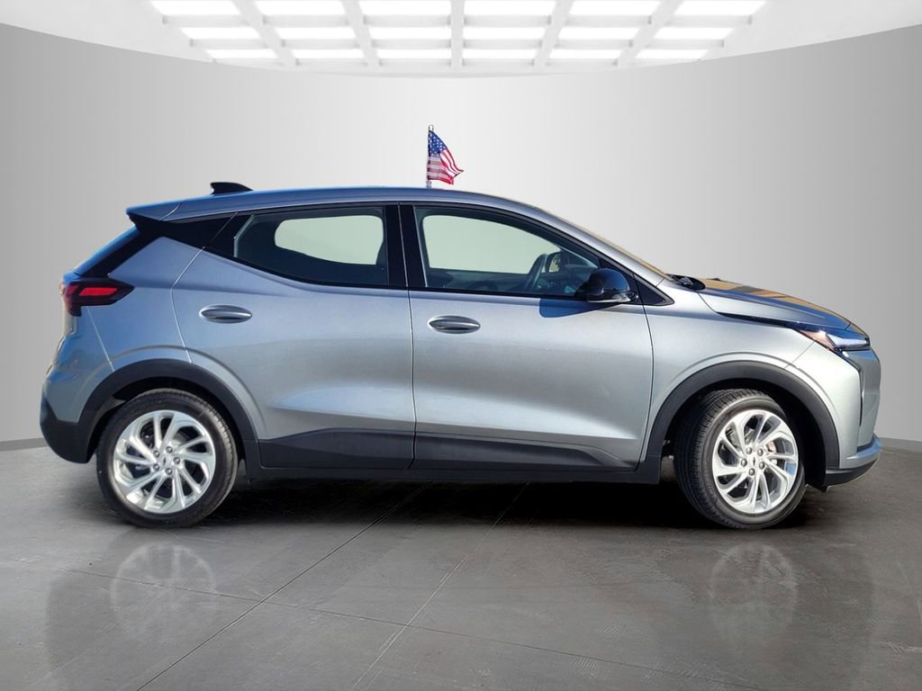 New 2027 Chevrolet Bolt LT w/ Comfort Package image 3
