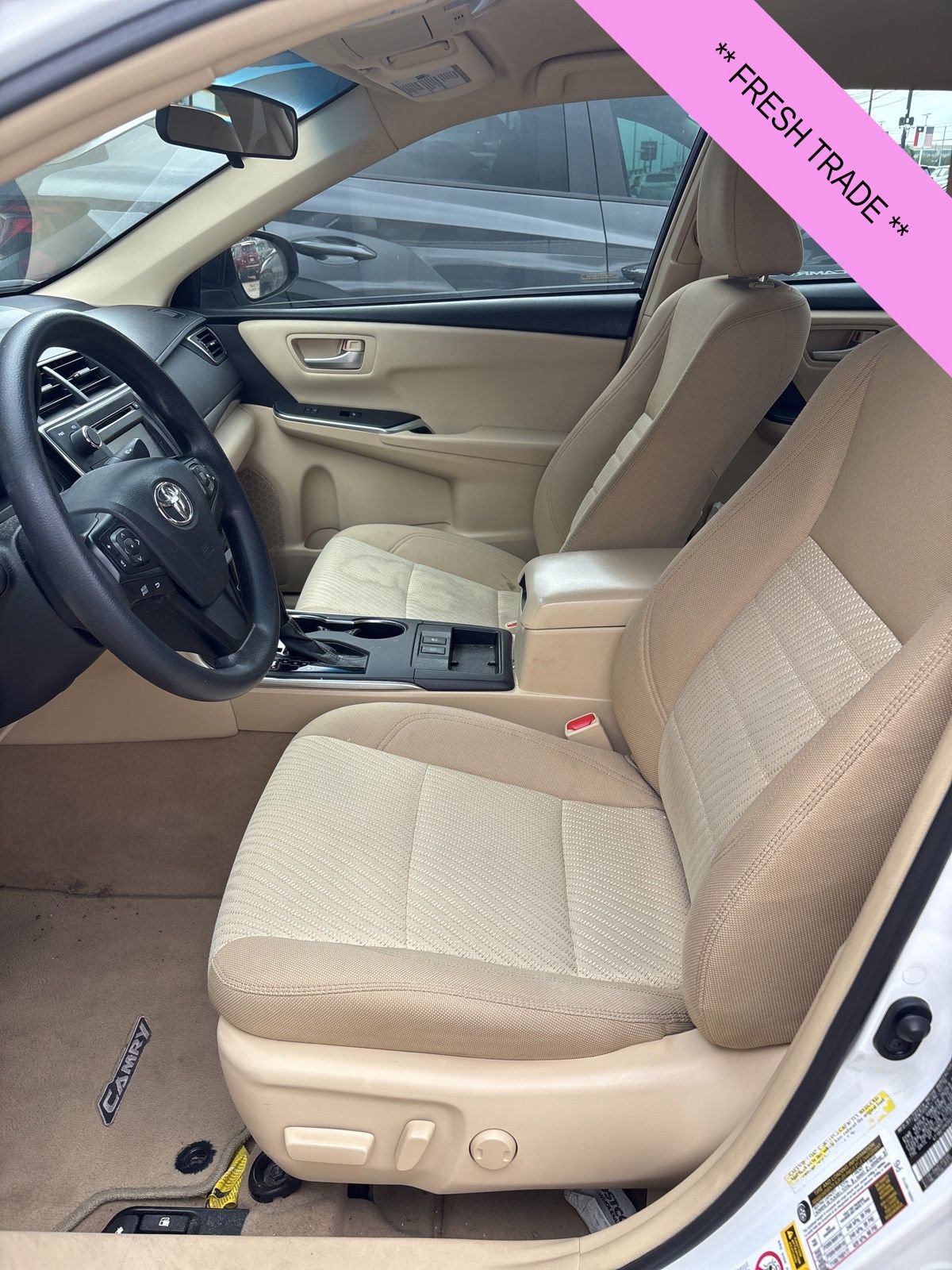 Used 2016 Toyota Camry LE image 14