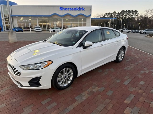 Used 2020 Ford Fusion SE image 4
