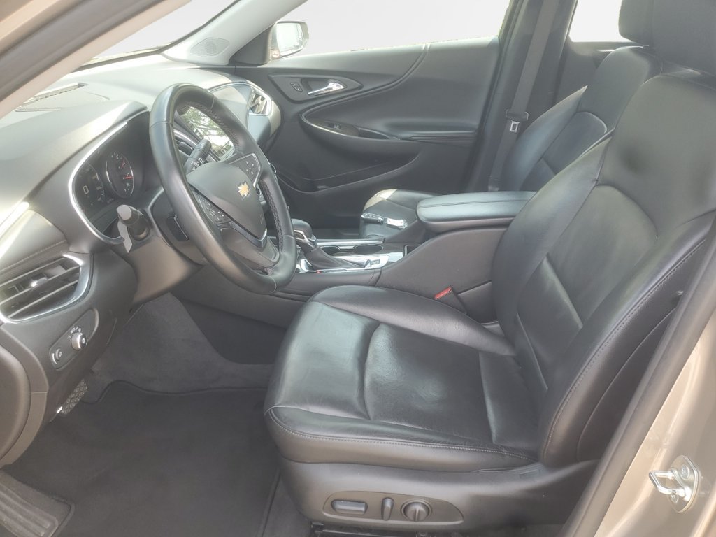 Used 2024 Chevrolet Malibu LT FWD image 12