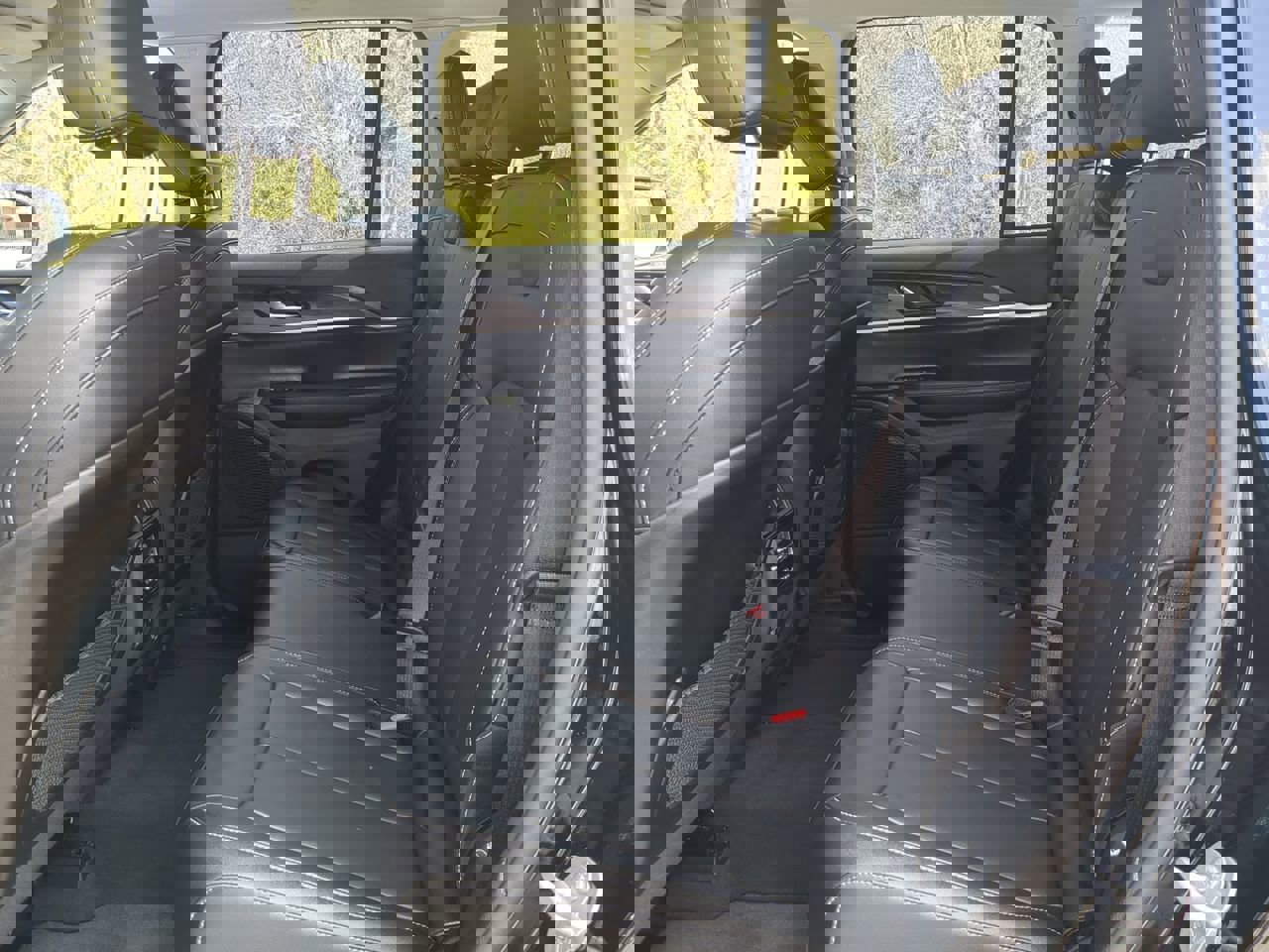 Certified 2023 Jeep Grand Cherokee Limited w/ Black Appearance Package image 12