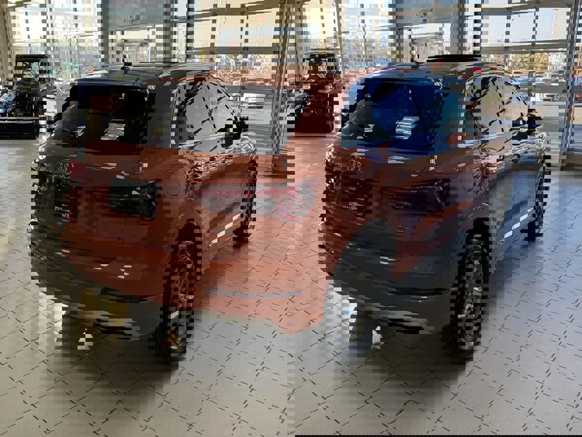 Used 2020 Audi Q3 2.0T Premium AWD/4WD image 8