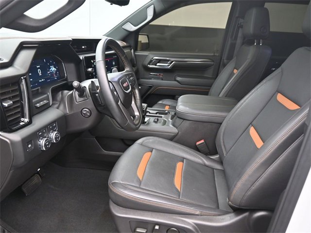 Used 2024 GMC Sierra 1500 AT4 w/ Technology Package image 10