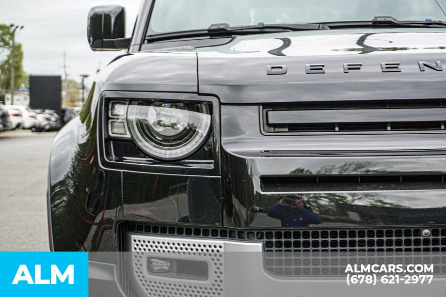 Used 2024 Land Rover Defender 110 S image 12
