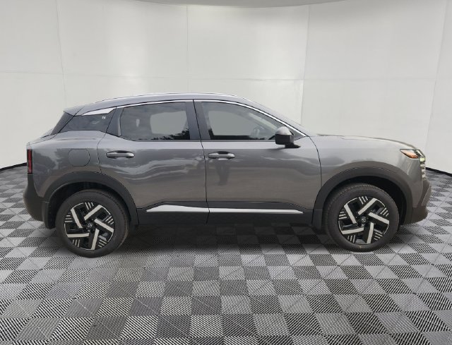 New 2027 Nissan Kicks SV FWD image 4