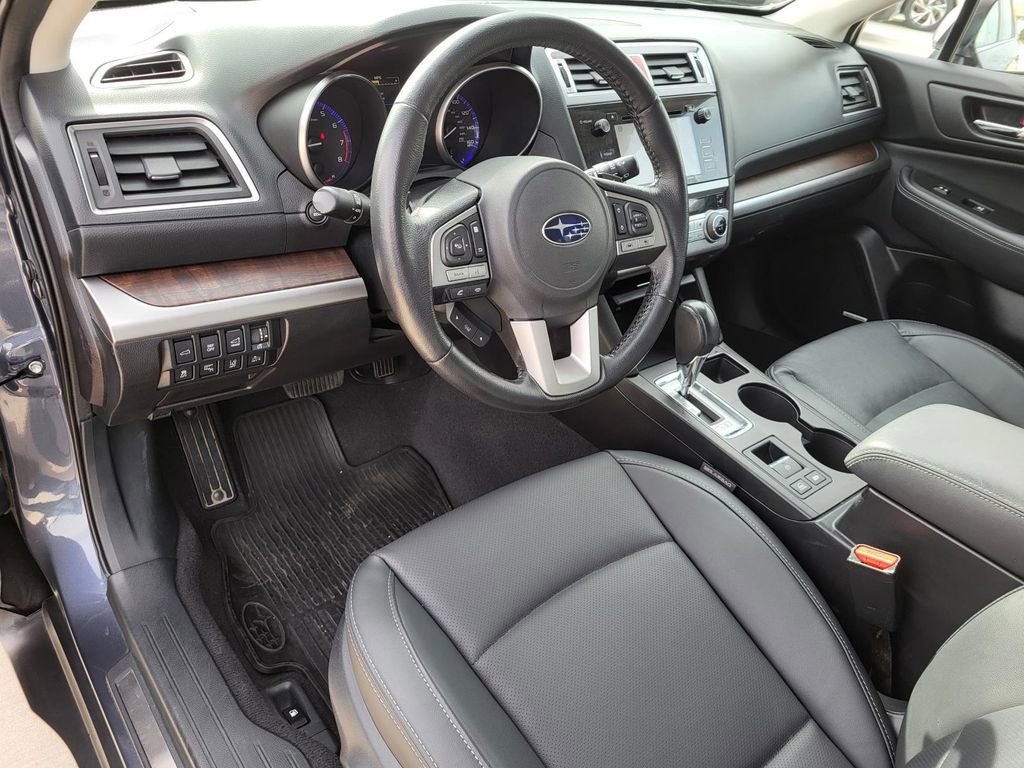Used 2017 Subaru Outback 3.6R Limited image 22